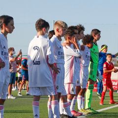 El Sevilla elimina al Madrid y el Barça sufre para estar en semis