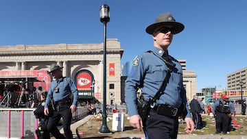 Reports of gunfire near Union Station along the Kansas City Chief’s Super Bowl parade route. Multiple people have been injured according to the police.