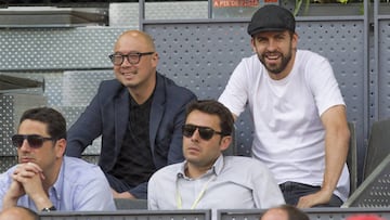 Gerard Piqué presencia el partido entre Andy Murray y Marius Copil en el Mutua Madrid Open,