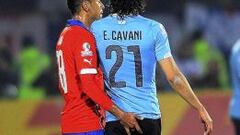 Jara provoc&oacute; a Cavani de manera poco elegante y el uruguayo le contest&oacute; con una agresi&oacute;n que le cost&oacute; la roja.
 