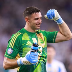 Dibu Martínez, una muralla en la selección de Argentina