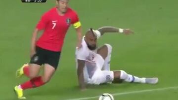 El regate alucinante que le hace Son a Vidal y Valdés