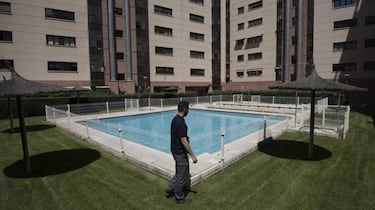 Cuidado si tienes piscina en tu comunidad de vecinos: esto es lo que exige la ley y debes cumplir