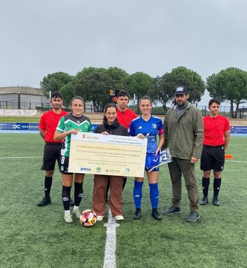 Sport Extremadura, el modesto equipo femenino de fútbol que da becas paralímpicas allá donde juega