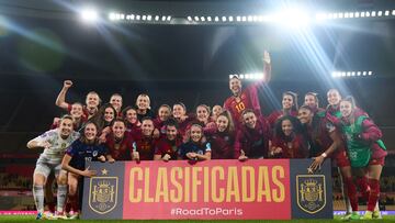 La selección española celebra la clasificación para los Juegos Olímpicos y la final de la Nations League.