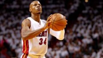 Ray Allen, durante un partido de playoffs con su &uacute;ltimo equipo (los Heat) el curso pasado.