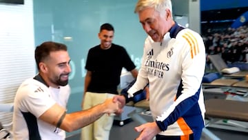 Carvajal reunites with teammates following serious knee injury