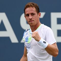 Carballés se lleva el duelo español con Bautista en Auckland