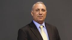 Stoichkov considera que Lainez debe jugar en el Ajax y no en el Betis para no ver frenada su progresi&oacute;n.