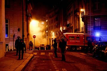 Tras la derrota del Paris Saint-Germain en la final de la Champions League 2020 algunos aficionados del conjunto parisino salieron a las calles de la capital francesa para provocar numerosos disturbios. Los alrededores del Parque de los Príncipes se convirtió en una batalla campal con entre las autoridades y los ultras del PSG. 
