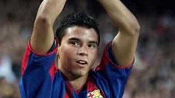 <b>SU SUCESOR</B>. Riquelme intentará hacer olvidar a la afición azulgrana la marcha de Rivaldo. Hasta llevará su número en la camiseta.