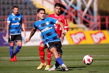 "Chile está en una etapa parecida a la de Uruguay, cambiando jugadores y con un técnico nuevo", sostuvo Montes. 