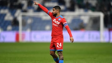 REGGIO NELL&#039;EMILIA, ITALY - DECEMBER 01: Lorenzo Insigne of SSC Napoli reacts during the Serie A match between US Sassuolo v SSC Napoli at Mapei Stadium - Citta&#039; del Tricolore on December 01, 2021 in Reggio nell&#039;Emilia, Italy. (Photo by Alessandro Sabattini/Getty Images)