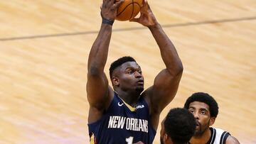 NEW ORLEANS, LOUISIANA - APRIL 20: Zion Williamson #1 of the New Orleans Pelicans drives to the basket during the second half against the Brooklyn Nets at the Smoothie King Center on April 20, 2021 in New Orleans, Louisiana. NOTE TO USER: User expressly acknowledges and agrees that, by downloading and or using this Photograph, user is consenting to the terms and conditions of the Getty Images License Agreement.   Jonathan Bachman/Getty Images/AFP
 == FOR NEWSPAPERS, INTERNET, TELCOS &amp; TELEVISION USE ONLY ==
