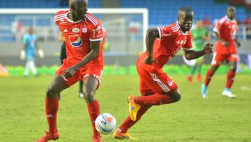 América devuelve el dinero a sus abonados