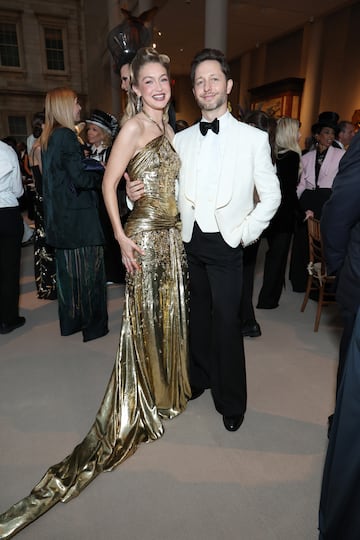 Gigi Hadid y Derek Blasberg durante la fiesta de la Gala del Met 2025, "Superfine: Sastrer¨ªa de estilo negro", en el Museo Metropolitano de Arte de la ciudad de Nueva York.