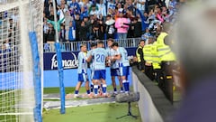 El Málaga gana al Huesca a la ruleta rusa