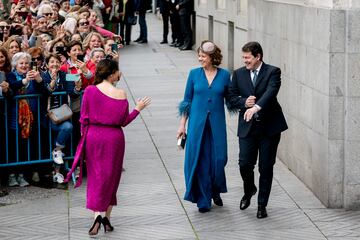 El presidente de la Junta de Castilla y Le¨®n, Alfonso Fern¨¢ndez Ma?ueco, a su llegada a la boda.