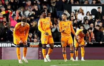 1-0. Los jugadores del Real Madrid, Valverde, Tchouameni, Ceballos y Rodrygo tras el primer tanto de Hugo Duro.