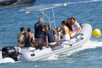 Antoine Griezmann y Erika Choperena, de vacaciones en Ibiza.