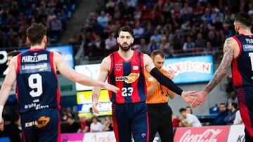 27/05/2018 Kirolbet Baskonia - Unicaja.
Baskonia se sacude a triples la lucha de Unicaja Los de Pedro Martínez ponen el 1-0 con un gran último cuarto
DEPORTES
ACB MEDIA