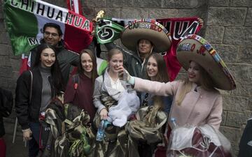 Así como los seleccionados, algunos aficionados ya están en Rusia para apoyar con todo a México.