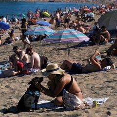 Galicia obliga a viajeros de 136 países a informar de su llegada