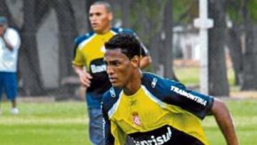 <b>REFUERZO. </b>Adriano Ferreira, en un entrenamiento con el Internacional de Portoalegre.
