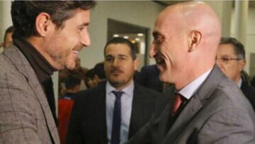 "Si V¨ªctor S¨¢nchez se queda sin trabajo le voy a ofrecer que venga a la Federaci¨®n"