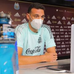 El covid-19 golpea a Argentina, rival de Colombia el martes