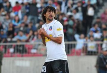 Lucas Wilchez: Tuvo adeptos y detractores en su paso por Colo Colo (2010-2012). Hoy juega en Tigre de Argentina.