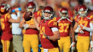 LOS ANGELES, CA - SEPTEMBER 09: Sam Darnold #14 of the USC Trojans warms up before the game against the Stanford Cardinal at Los Angeles Memorial Coliseum on September 9, 2017 in Los Angeles, California. Sean M. Haffey/Getty Images/AFP
== FOR NEWSPAPERS, INTERNET, TELCOS & TELEVISION USE ONLY ==