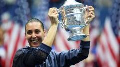 Pennetta, con el trofeo. 