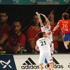 Las pegas de la pega obligan a apostar por un balón diferente