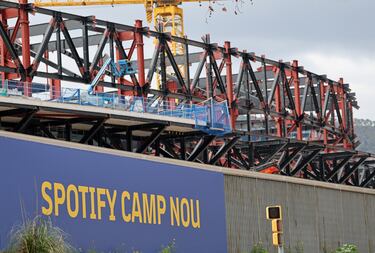 Maria Elena Fort i Cisneros, vicepresidenta  del Fútbol Club Blaugrana, afirmó:  “sólo una hecatombe impedirá que regresemos en diciembre del 2024”.