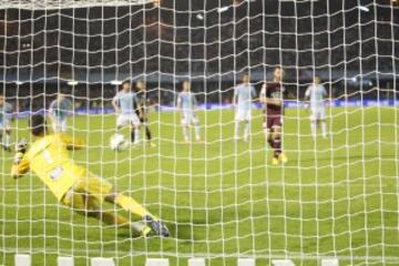 Sergio Álvarez paró el penalti lanzado por Medunjanin.