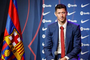 FC Barcelona's new poland striker Robert Lewandowski during his presentation ceremony at the Spotify Camp Nou Stadium in Barcelona, Spain, on August 5th, 2022.  (Photo by Xavier Bonilla/NurPhoto via Getty Images)
