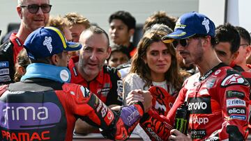 Saludo cordial entre Martín y Bagania después de la batalla.