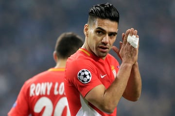 El 6 de diciembre de 2017, Falcao visitó de nuevo al Dragao. El Mónaco se despedida de Champions ante el Porto y quería conseguir una victoria. Sin embargo el equipo de Francia cayó 5-2. 'El Tigre' marcó el gol del descuento y la hinchada lo ovacionó tras haberse consolidado en Europa gracias al Porto, consiguiendo 6 títulos. Falcao agradeció el gesto de la hinchada del Porto quien lo recuerda de gran manera, desde su salida, el equipo no ha sido el mismo.  