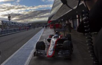 Fernando Alonso en el Circuito de Jerez al comienzo de la tercera jornada de entrenamientos 
