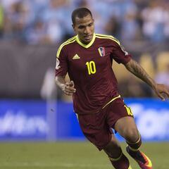 Cruz Azul aún no inscribe a Rómulo Otero en la Liga MX por el transfer