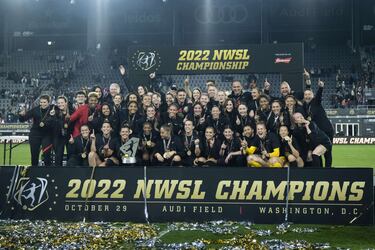 Who is Sophia Smith? The 2022 U.S. Soccer Female Player of the Year?