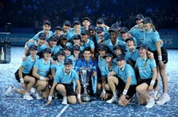 Novak Djokovic coronó su gran año ganando la Copa de Maestros en Londres ante Federer.
 