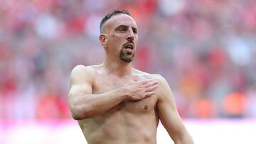 Fiorentina seal Ribéry signing