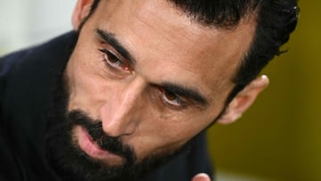 Real Madrid's Spanish coach Alvaro Arbeloa gestures during the Spanish league football match between Villarreal CF and Real Madrid CF at La Ceramica Stadium in Vila-Real on January 24, 2026. (Photo by JOSE JORDAN / AFP)