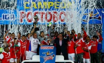 Omar Pérez salió campeón de 2 Ligas, 2 Superligas, 1 Copa Sudamericana y 1 Copa Colombia. 