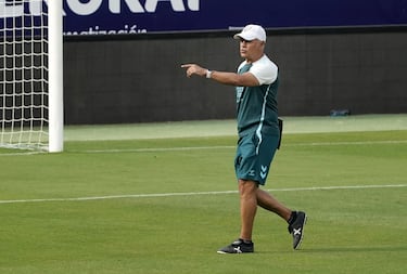 El curioso debut de Sergio Pellicer con y contra Málaga y Cádiz