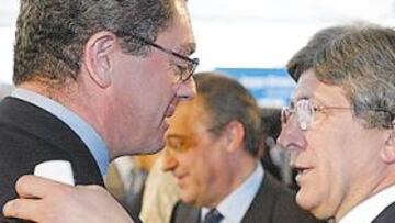 <b>BUENAS RELACIONES. </b>Enrique Cerezo y Ruiz Gallardón, alcalde de Madrid, siempre han mantenido buenas relaciones.