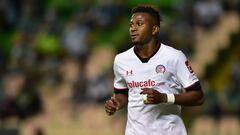 Cruz Azul negocia por Michael Estrada