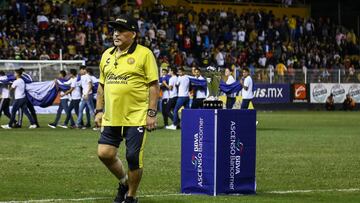Diego Maradona invita a Ronaldinho a Culiacán